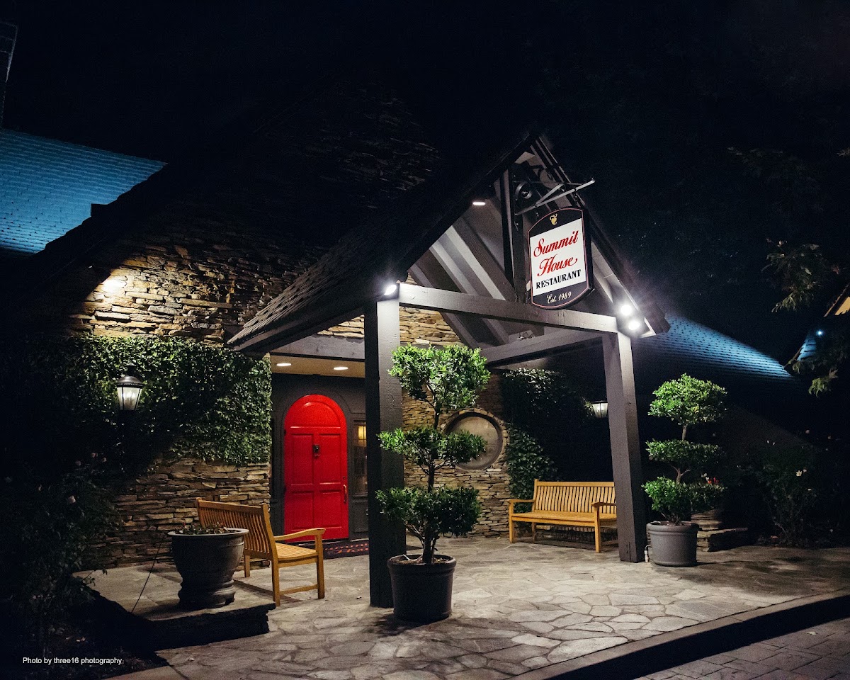 Summit House Restaurant Fullerton